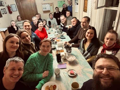 В храме Ризоположения в Леонове прошла беседа о христианском отношении к смерти и гражданскому долгу