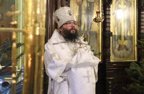 В праздник Рождества Христова архиепископ Егорьевский Матфей совершил Литургию в храме иконы Божией Матери «Нечаянная радость» в Марьиной роще