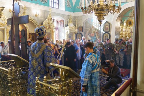 Митрополит Арсений возглавил престольное торжество в храме Рождества Пресвятой Богородицы во Владыкине