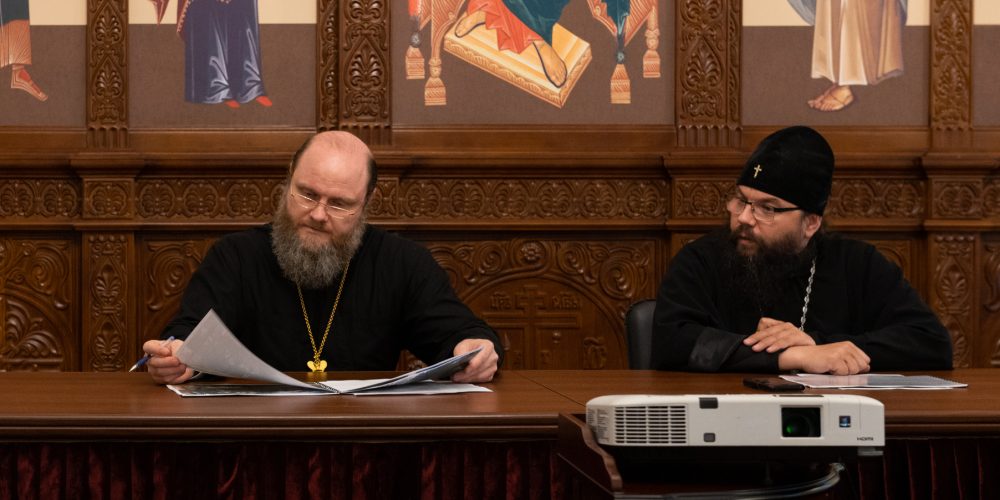 Председатель ФХУ архимандрит Илия (Руднев) и архиепископ Егорьевский Матфей провели совещание по строительству объектов религиозного назначения в Северо-Восточном викариатстве г. Москвы