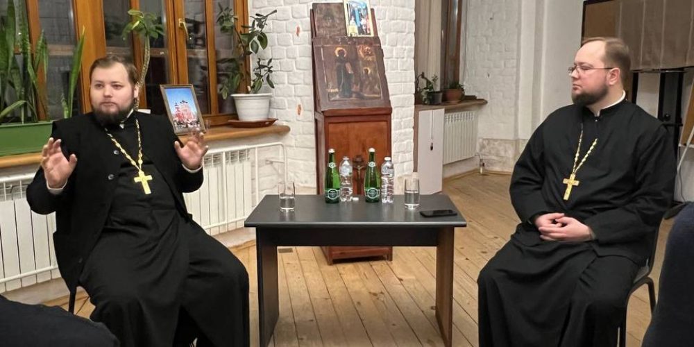Открытый семинар-лекторий для молодежи в храме Тихвинской иконы Божией Матери в Алексеевском
