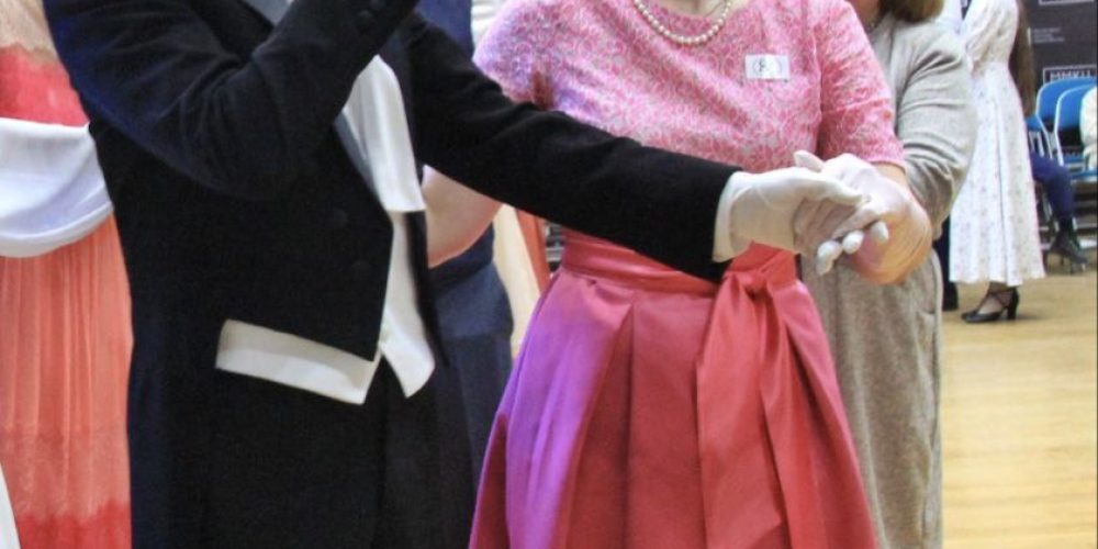 В концертном зале ММКЦ прошел первый пасхальный бал храма иконы Божией Матери «Отрада и Утешение», Патриаршего подворья в Ярославском г. Москвы