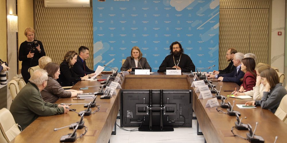 Руководитель проекта «Общее Дело. Возрождение деревянных храмов Севера» протоиерей Алексей Яковлев принял участие в Круглом столе в Архангельске