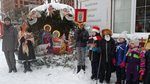 В храме святителя Макария (Невского), митрополита Московского и Коломенского, в Бутырском состоялось празднование Рождества Христова