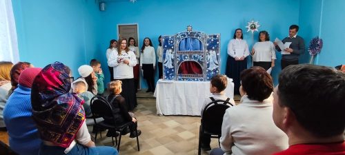 Прихожане храма святого благоверного князя Александра Невского в Лианозове представили рождественское выступление для подопечных МООО инвалидов и семей с детьми инвалидами «Мир для всех»