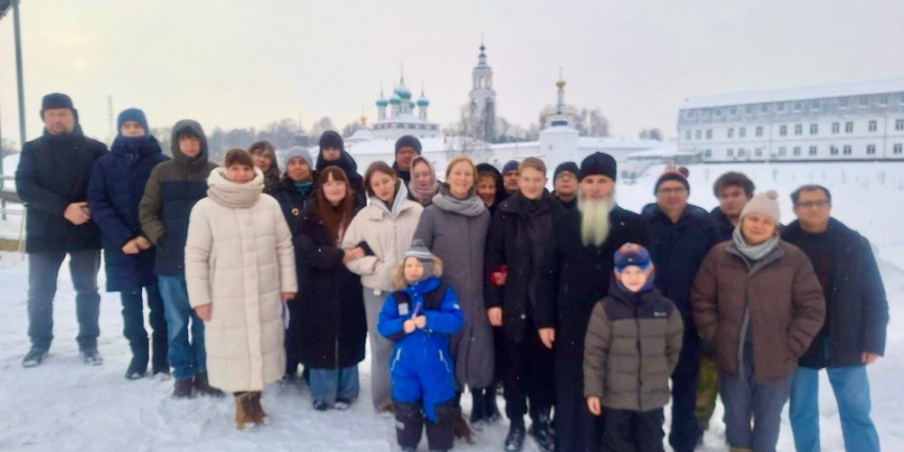 Прихожане храма святых мучеников Адриана и Наталии в Бабушкине совершили паломничество в Ярославль