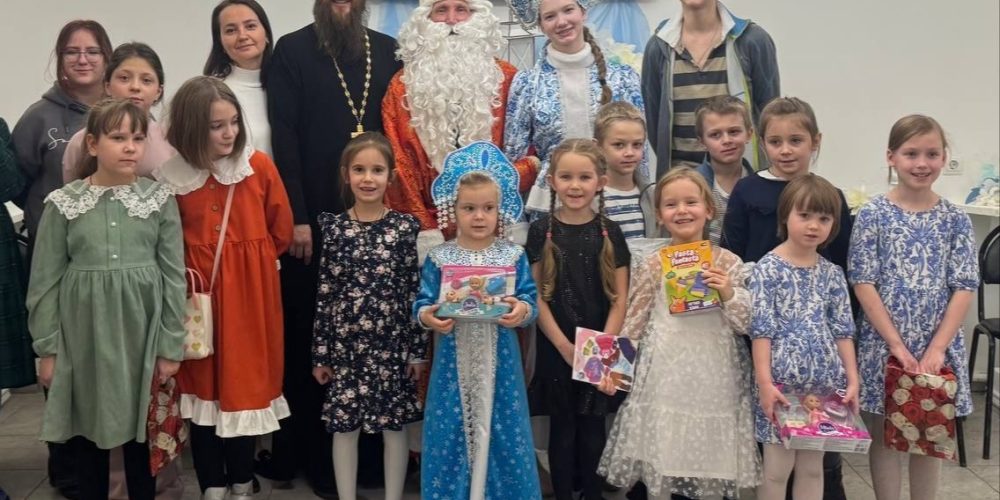 В воскресной школе храма святой равноапостольной великой княгини Ольги в Останкине прошла Рождественская ёлка