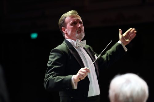 Состоялся концерт Столичного симфонического оркестра под управлением Владимира Горбика в Большом зале Центрального дома учёных