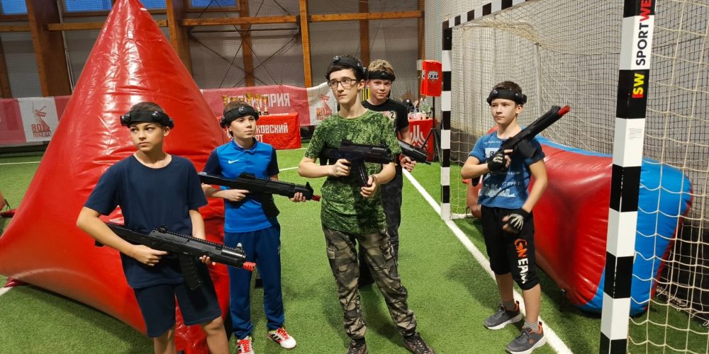 Воспитанники воскресной школы храма Живоначальной Троицы при бывшем приюте Бахрушиных приняли участие во II Кубке Московской епархии по прикладной игре в лазертаг