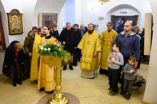 В день памяти апостола Андрея Первозванного митрополит Арсений совершил Литургию в храме Живоначальной Троицы в усадьбе Свиблово