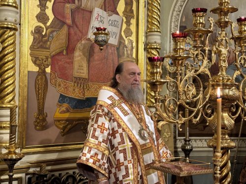 В день памяти великомученицы Варвары митрополит Александр совершил Литургию в храме Представительства Митрополичьего округа в Москве