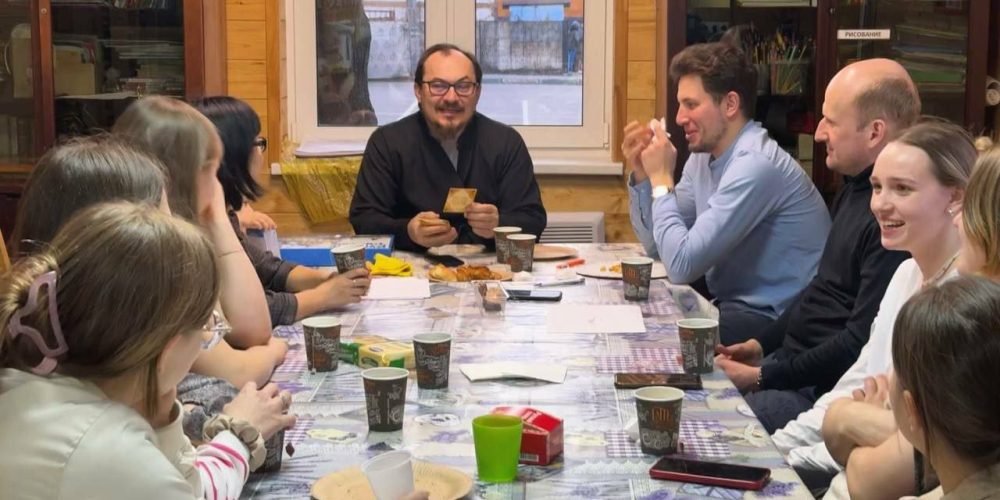 Молодежный клуб при храме иконы Божией Матери «Отрада и Утешение» в Ярославском приглашает присоединяться