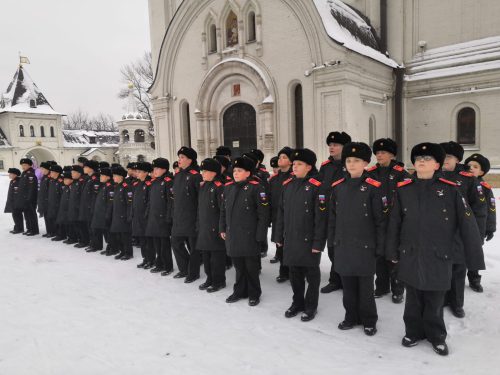 Храм преподобного Серафима Саровского в Раеве с экскурсией посетили московские суворовцы