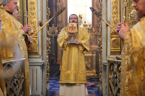 Управляющий Северо-Восточным викариатством возглавил Литургию в храме Тихвинской иконы Божией Матери в Алексеевском