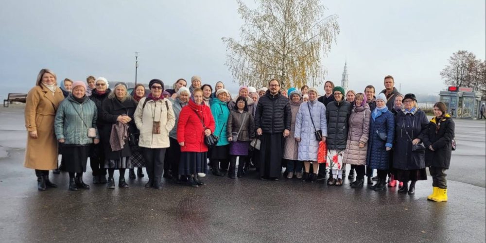 Прихожане храма иконы Божией Матери «Отрада и Утешение» в Ярославском совершили паломническую поездку по святым местам Тверской земли