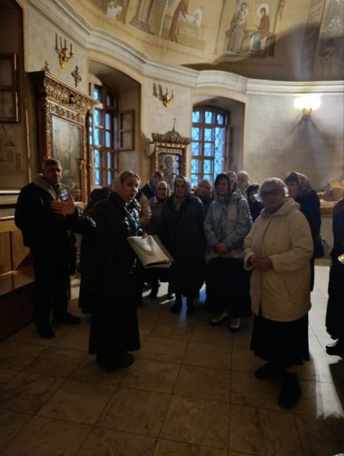 Прихожане храма святого благоверного князя Александра Невского в Лианозове совершили паломничество в Оптину пустынь