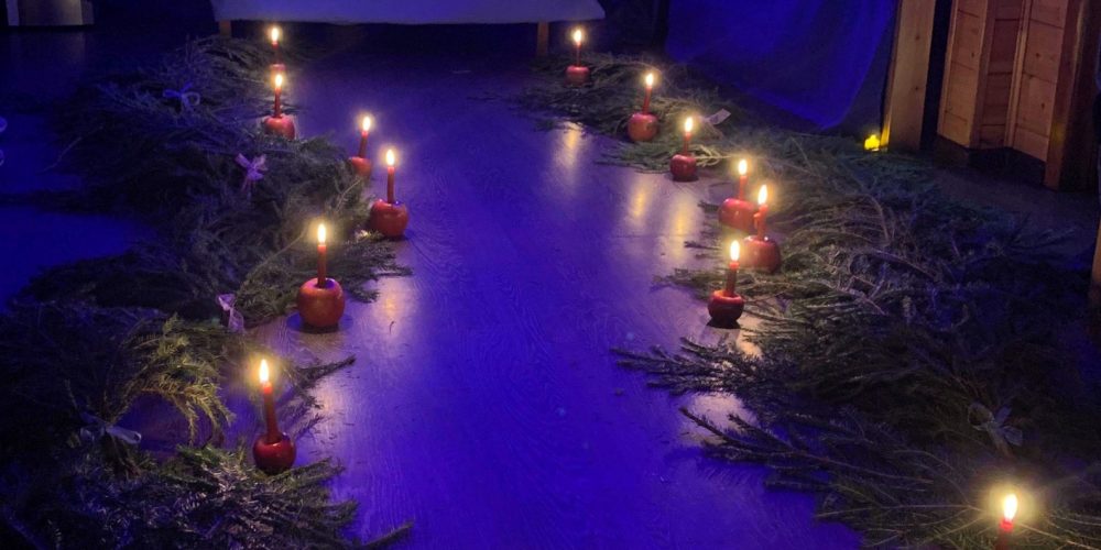 Предновогодний праздник в воскресной школе храма иконы Божией Матери «Отрада и Утешение» в Ярославском