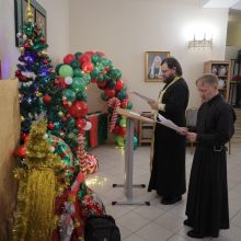 Рождественский праздник для испаноязычных детей в храме иконы Божией Матери «Неопалимая Купина» в Отрадном