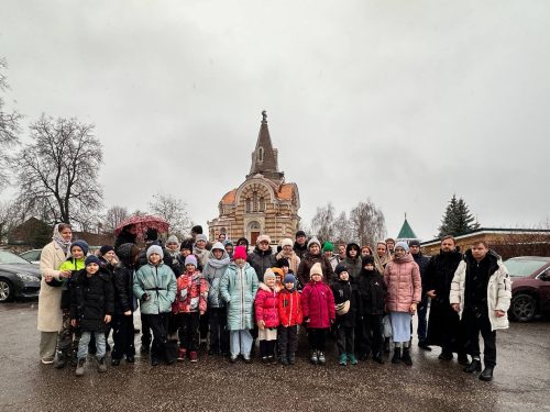 Паломническая поездка воспитанников духовного центра при храме Тихвинской иконы Божией Матери в Алексеевском