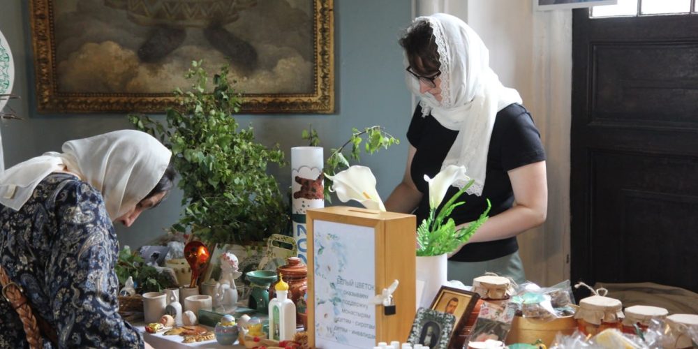 Благотворительная акция «Белый цветок» проведена в храме Тихвинской иконы Божией Матери в Алексеевском