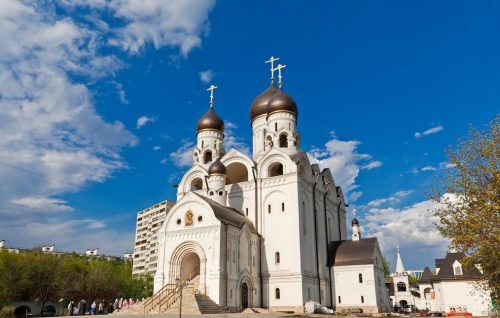 Архиепископ Егорьевский Матфей возглавит Богослужение в храме преподобного Серафима Саровского в Раеве