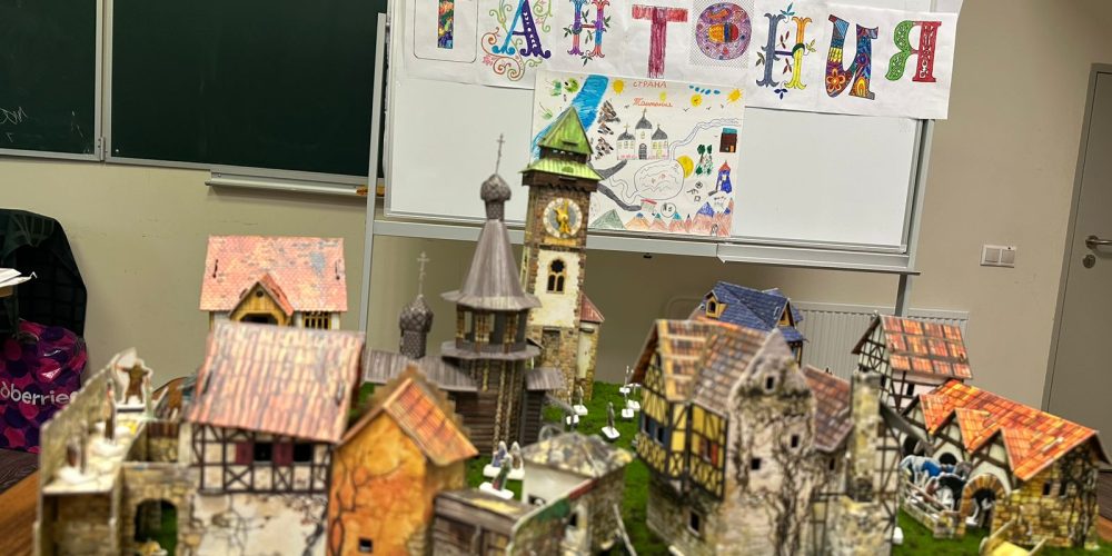 При храме иконы Божией Матери «Неопалимая Купина» в Отрадном прошли летние занятия для детей младшего школьного возраста