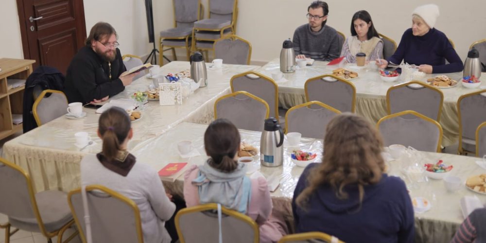 Очередное библейское занятие при храме иконы Божией Матери «Неопалимая Купина» в Отрадном