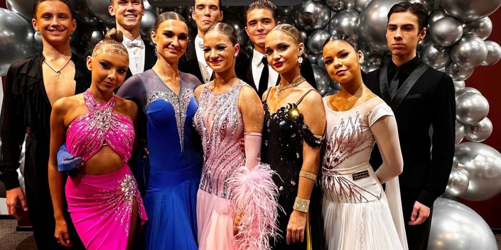 Ученики школы бального танца «Душа» при православной школе имени преподобного Сергия Радонежского в усадьбе Свиблово приняли участие в турнире в Санкт-Петербурге