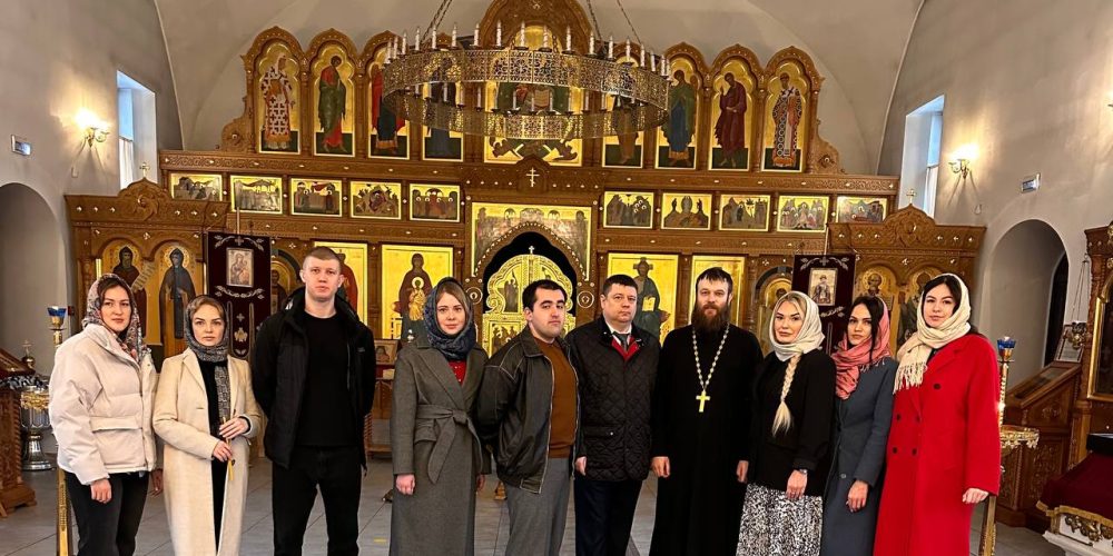 Храм Святой Равноапостольной княгини Ольги в Останкино посетили члены Молодежного совета ГМУ ФССП России