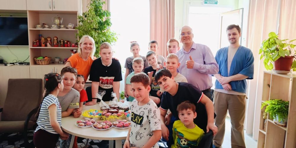 Волонтеры храмов викариатства посетили Петровский детский дом в Ярославской области