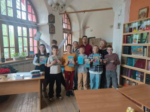 Викторина по вероучительным дисциплинам прошла в воскресной школе храма Тихвинской иконы Божией Матери в Алексеевском
