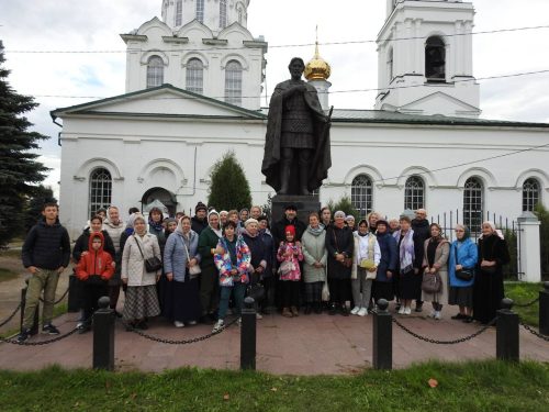 Прихожане храма святых мучеников Адриана и Наталии в Бабушкине совершили паломничество в Александров