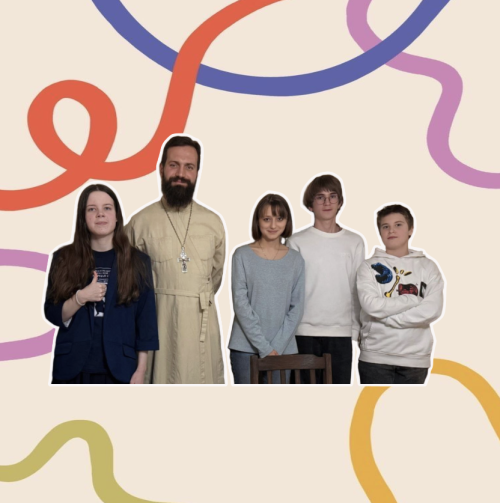 В подростковом клубе при храме Положения Ризы Пресвятой Богородицы во Влахерне, в Леонове прошла встреча со священником