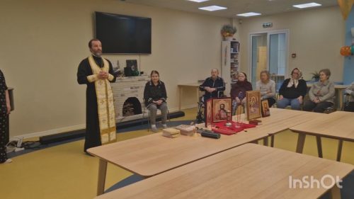 Клирик храма преподобного Сергия Радонежского в Бибиреве посетил пансионат для людей старшего поколения «Опека»