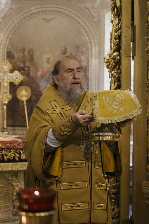 Архиерейское богослужение в храме мучениц Веры, Надежды, Любови и матери их Софии на Миусском кладбище