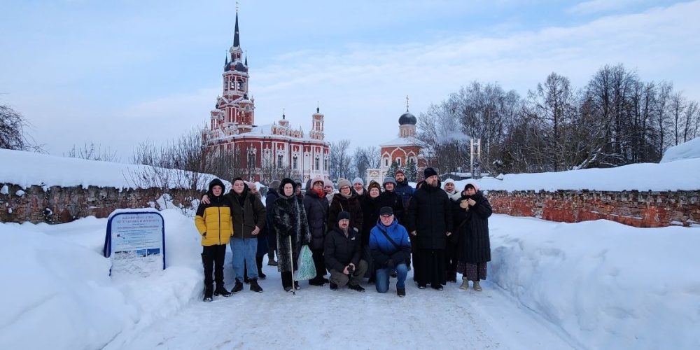Прихожане храма святых равноапостольных Мефодия и Кирилла в Ростокине совершили паломническую поездку по Можайску и окрестным монастырям