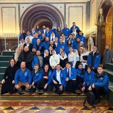 Молодежь Северо-Восточного викариатства приняла участие в Литургии в Храме Христа Спасителя в День православной молодёжи