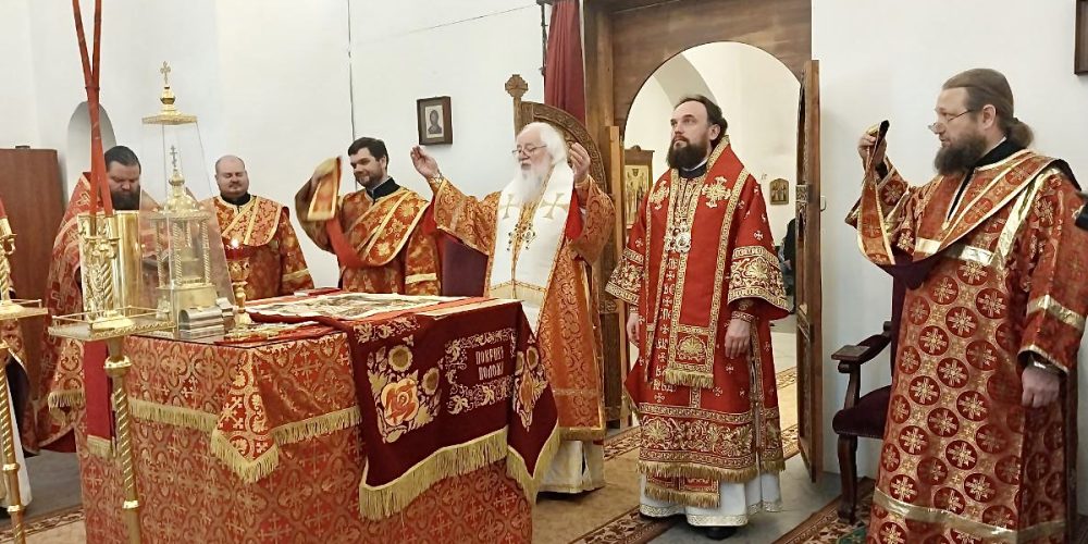 Митрополит Арсений сослужил за Литургией в Свято-Юрьевом монастыре Великого Новгорода