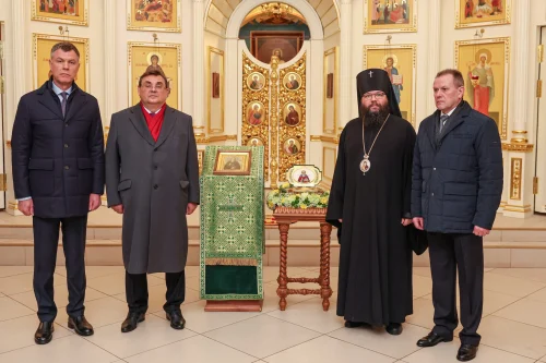 В храм Покрова Пресвятой Богородицы при СИЗО-2 г. Москвы был принесен ковчег с мощами преподобного Сергия Радонежского