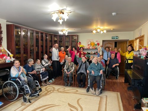 Прихожане храма Усекновения главы святого Пророка Предтечи и Крестителя Господня Иоанна в Северном посетили дом престарелых в деревне Беляниново