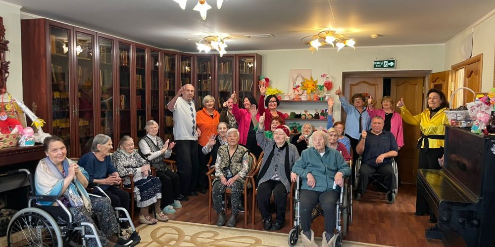 Прихожане храма Усекновения главы святого Пророка Предтечи и Крестителя Господня Иоанна в Северном посетили дом престарелых в деревне Беляниново