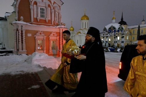 Архиепископ Егорьевский Матфей сопроводил ковчег с мощами великомученика Георгия Победоносца в Троице-Сергиеву Лавру