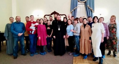 Митрополит Арсений провёл урок в православной школе для взрослых в Усадьбе Свиблово