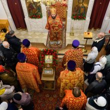 В день престольного праздника митрополит Арсений совершил Божественную литургию в храме священномученика Владимира, митрополита Киевского и Галицкого, в Свиблове