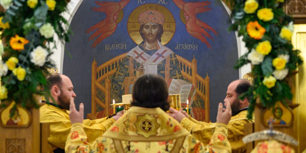 Митрополит Арсений совершил Божественную литургию в храме святого благоверного князя Димитрия Донского в Раеве