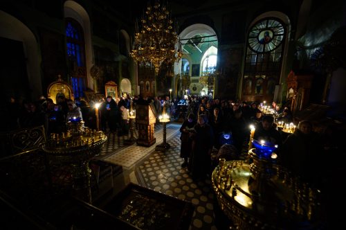 Митрополит Арсений совершил чтение покаянного канона святого Андрея Критского в храме Тихвинской иконы Божией Матери в Алексеевском