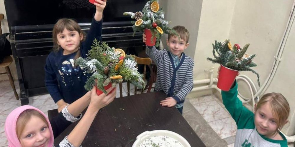 Праздник Святителя Николая отметили в воскресной школе при храме святителя Николая Мирликийского в Отрадном