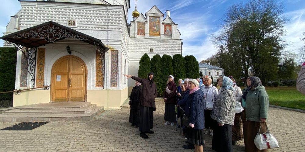 Прихожане храма святого благоверного князя Александра Невского в Лианозове совершили паломничество в Стефано-Махрищский монастырь во Владимирской области