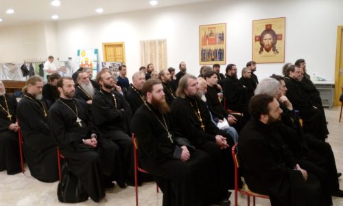 В СЕРГИЕВСКОМ БЛАГОЧИНИИ ПРОШЛО СОВЕЩАНИЕ ДУХОВЕНСТВА ПО ПРОТИВОСЕКТАНТСКОЙ ДЕЯТЕЛЬНОСТИ