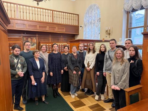 Российскую государственную библиотеку посетила молодежь храма Тихвинской иконы Божией Матери в Алексеевском